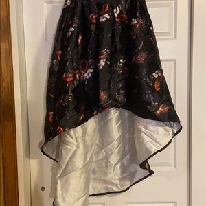 Women’s High Low Skirt, size 12 Black Multi Color